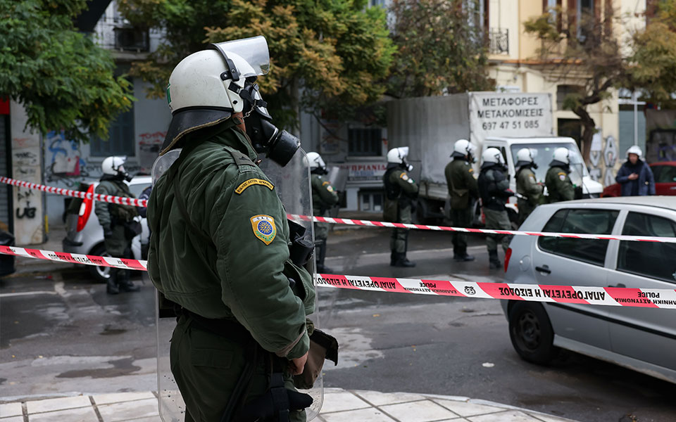 θεσσαλονίκη-επιχείρηση-της-ελ-ασ-για-ε-562213840