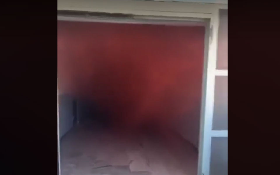 πάτρα-μαθητές-πέταξαν-καπνογόνο-μέσα-562226650