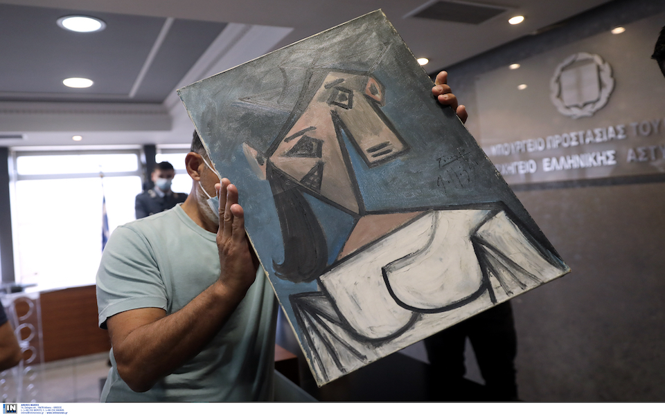 εθνική-πινακοθήκη-kάθειρξη-6-ετών-με-αν-562238854