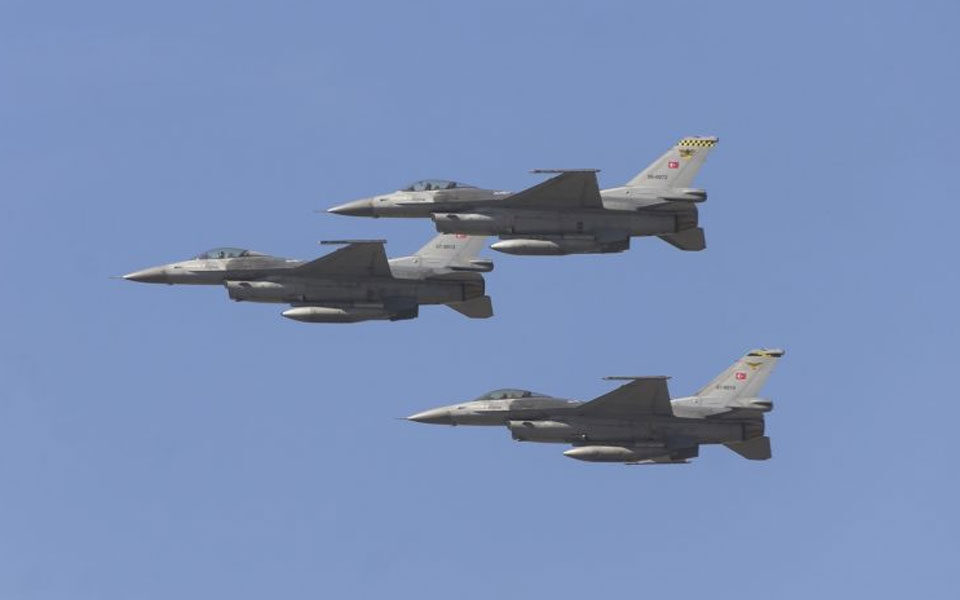 υπερπτήσεις-τουρκικών-f-16-πάνω-από-οινο-562253542
