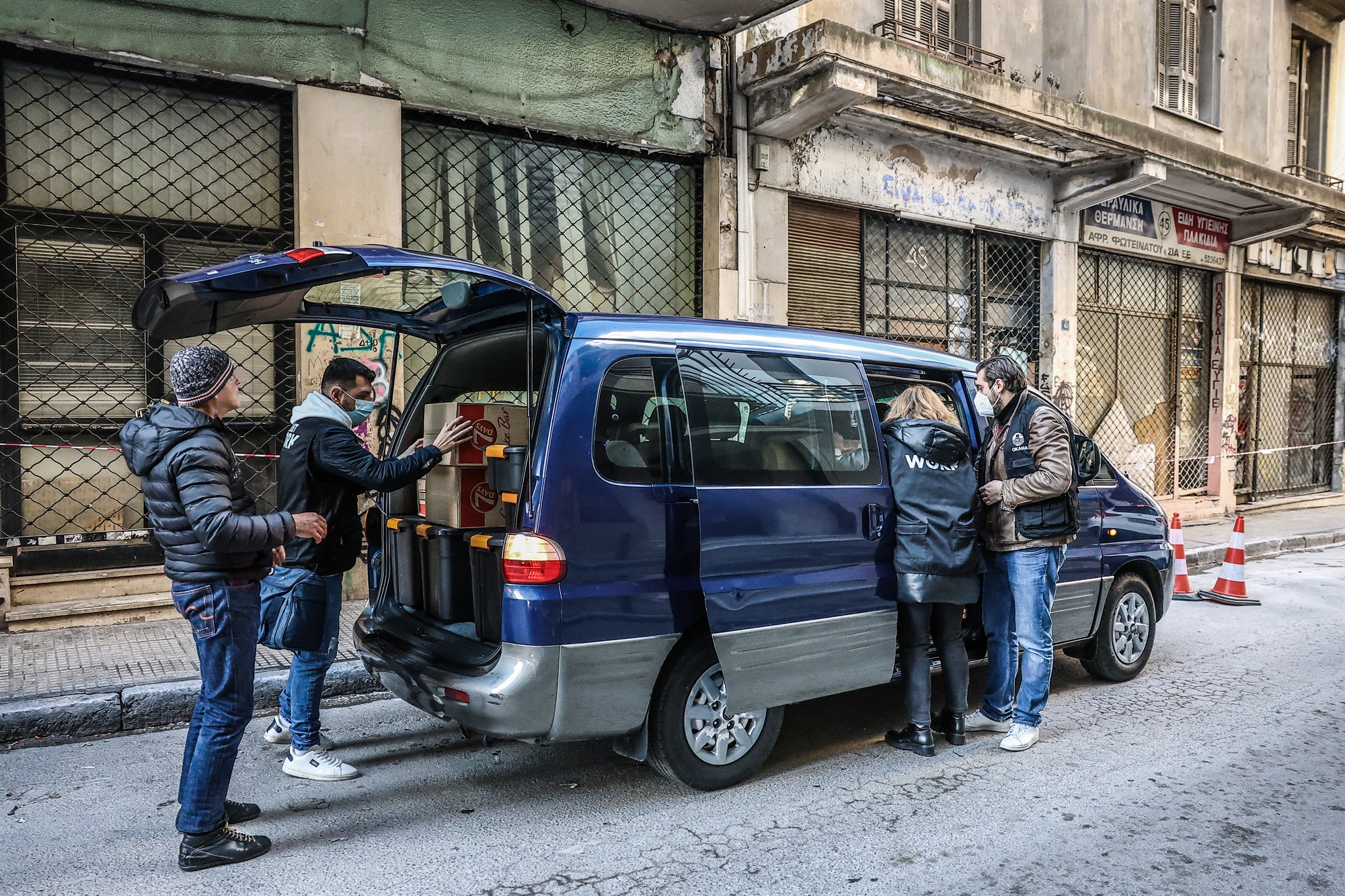 Μια απρόσμενη επίσκεψη – «Οι άνθρωποι αυτοί έχουν δύναμη κι ας τους βλέπεις να σέρνονται…»-2