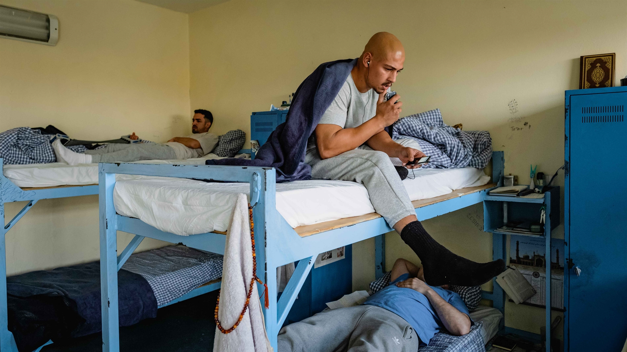 Τζιγουάρ Χατζάμπι στην «Κ»: Πέφτω και σηκώνομαι κάθε μέρα-1