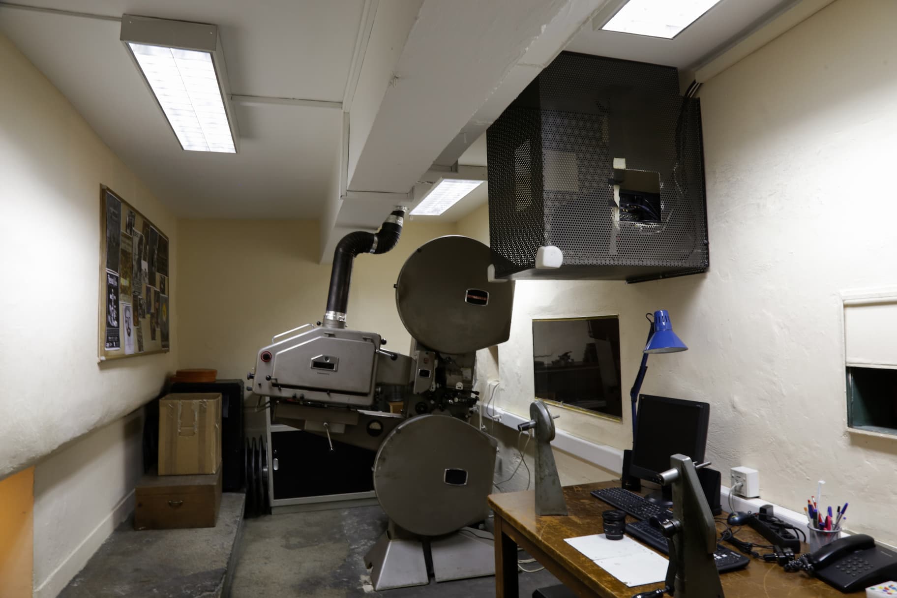 Η αίθουσα «Ιρις» αποκτά νέα πνοή χάρη στις προσπάθειες του ΕΚΠΑ-3