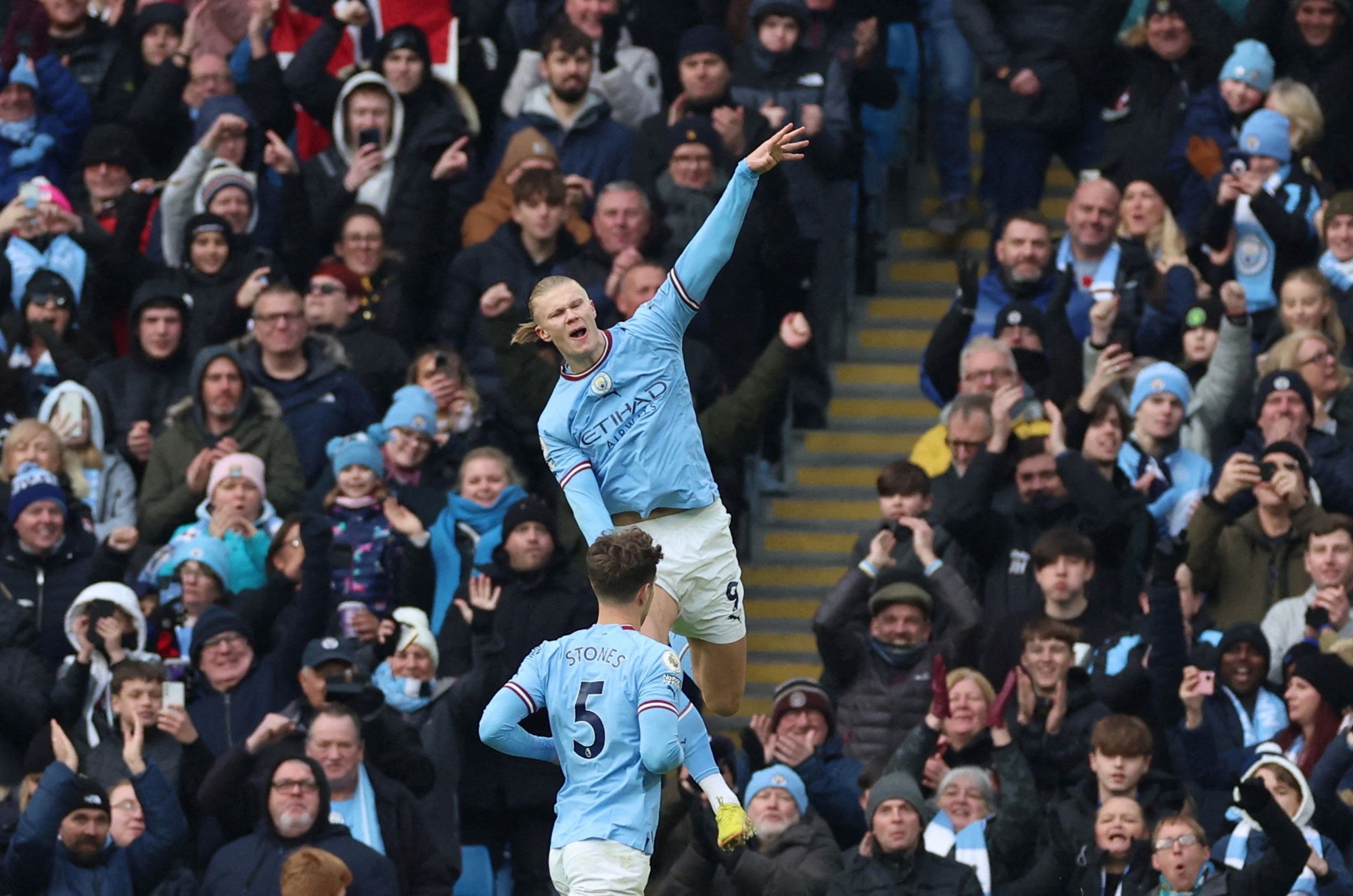 ο-χορός-των-δισ-στην-πρέμιερ-λιγκ-562251235