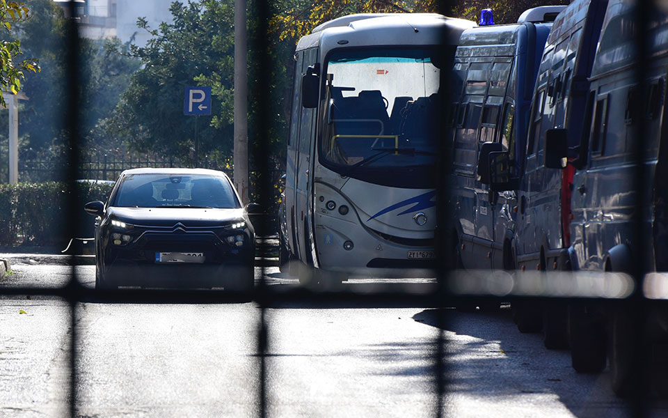 ο-δεστεμπασίδης-έμεινε-10-λεπτά-στο-ανακ-562252510