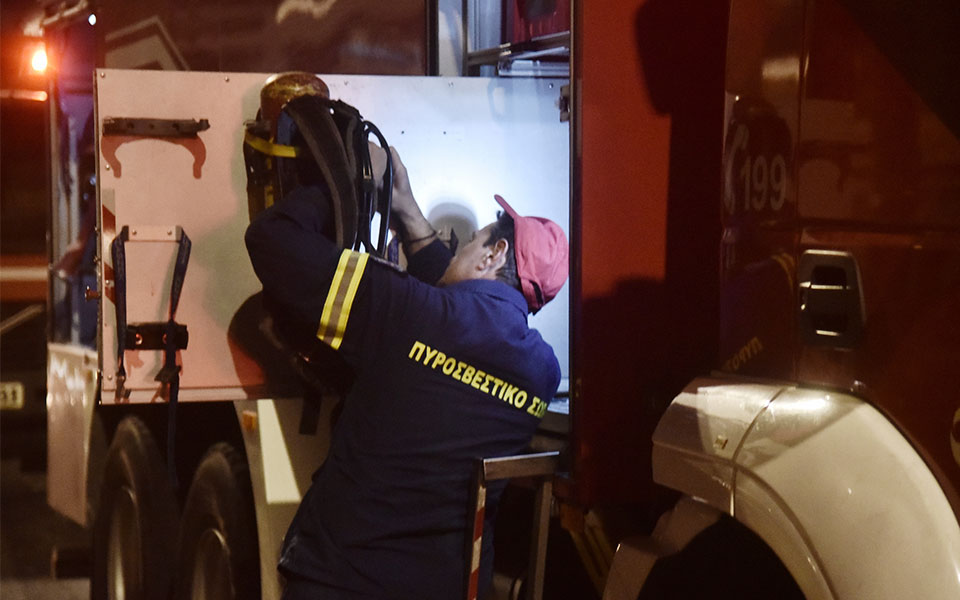 φωτιά-τώρα-σε-διαμέρισμα-στο-αιγάλεω-562232278