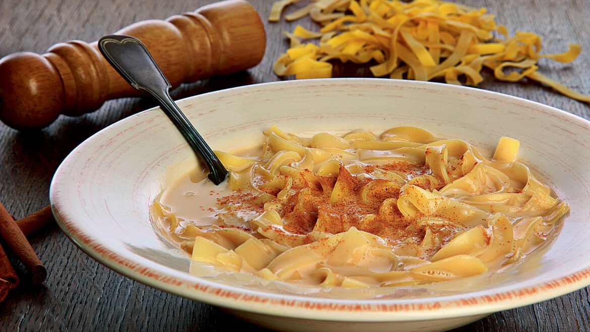 κι-όμως-σε-κάποια-μέρη-τη-μακαρονάδα-τη-562224934