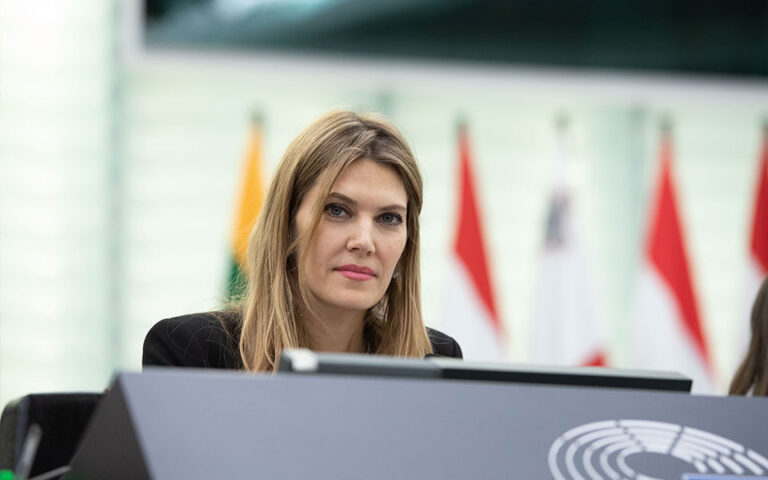 εύα-καϊλή-θα-δει-την-παρασκευή-την-κόρη-562215658