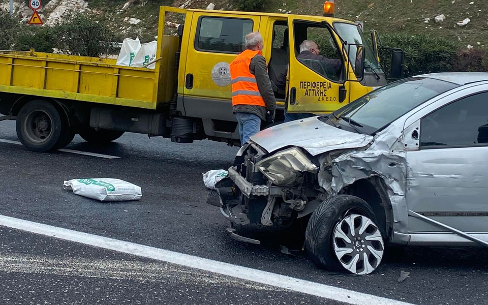 Καραμπόλα 8 οχημάτων στη Λ. Κατεχάκη-2