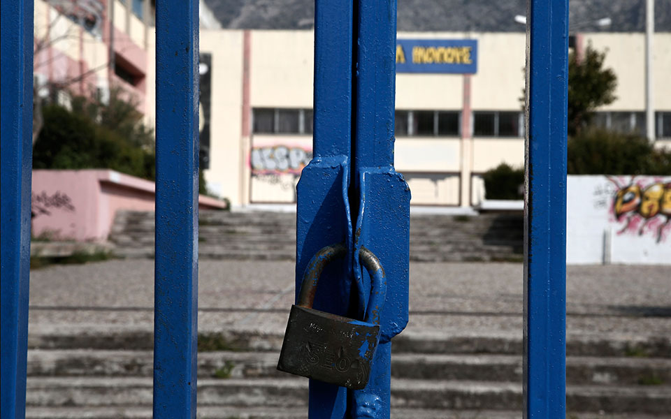 καστοριά-κλειστά-τα-σχολεία-τη-δευτέρ-562218088