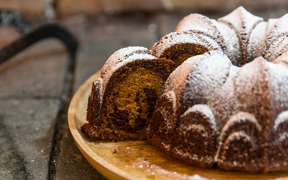 αφράτο-κέικ-μαρμπρέ-με-ψητή-κολοκύθα-562212409