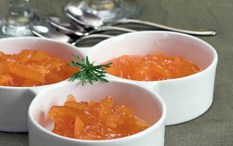 γλυκό-κουταλιού-κυδώνι-σε-δύο-εκδοχές-562224712