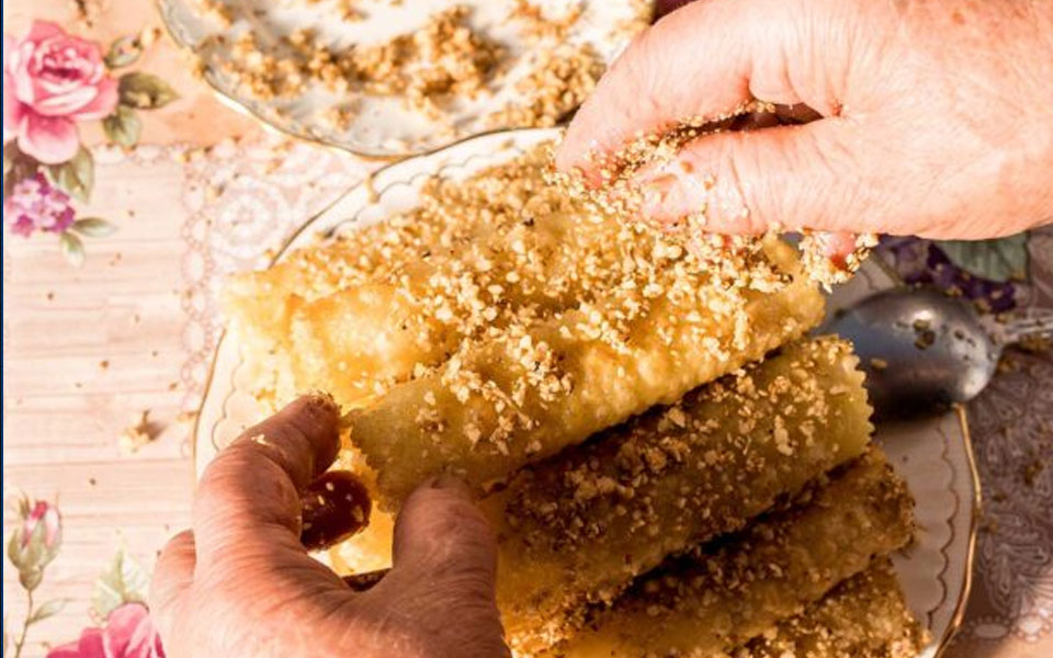 ξεροτήγανα-σητείας-από-δυο-χρυσοχέρε-562218112