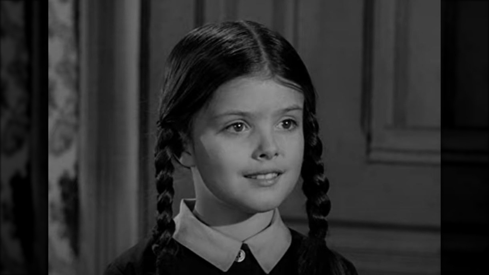 πέθανε-η-λίζα-λόρινγκ-η-πρώτη-wednesday-addams-562253479