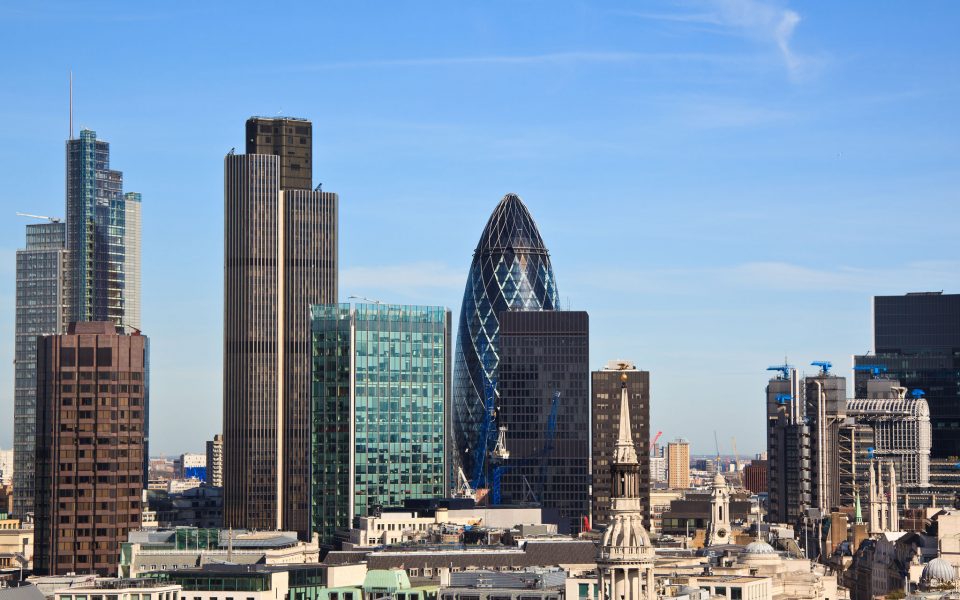 βρετανική-χρυσή-βίζα-σε-ολιγάρχες-562229098