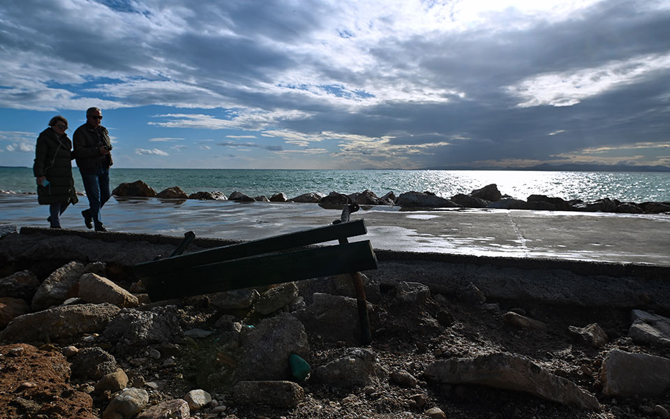 καιρός-σημαντική-άνοδος-της-θερμοκρα-562230439