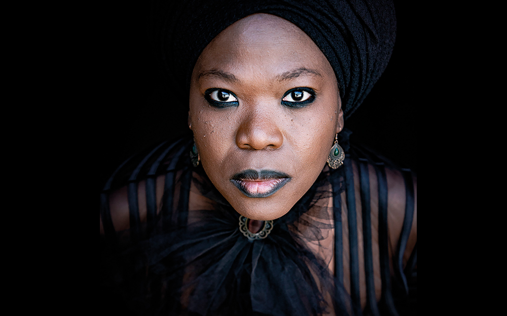 bουντού-μπλουζ-562255501