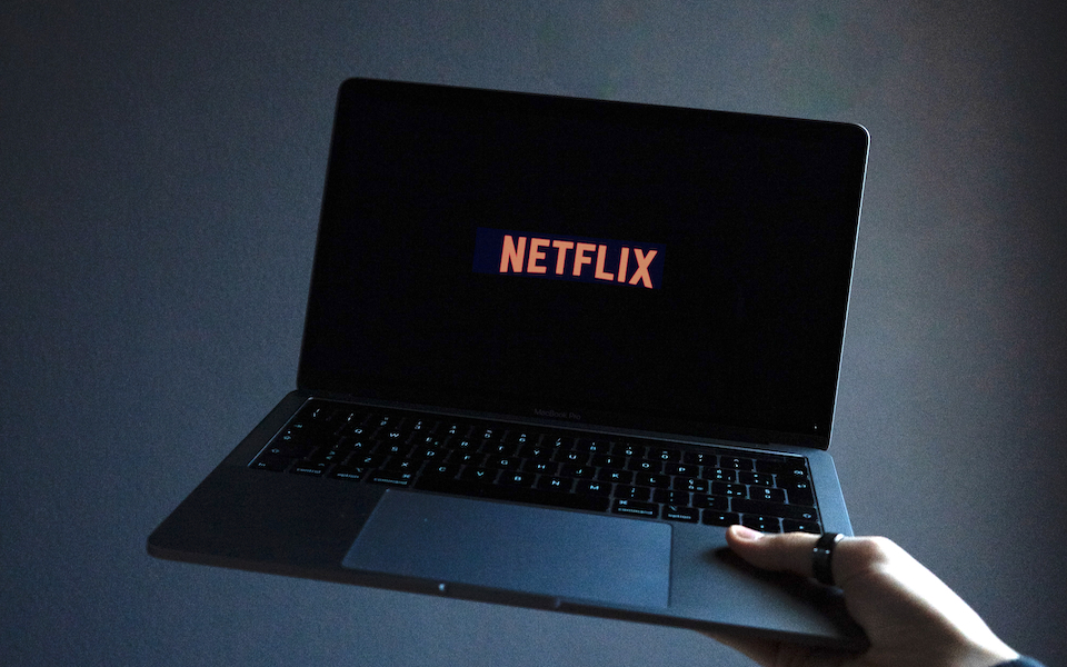 το-netflix-κόβει-τους-δανεικούς-κωδικούς-562248205