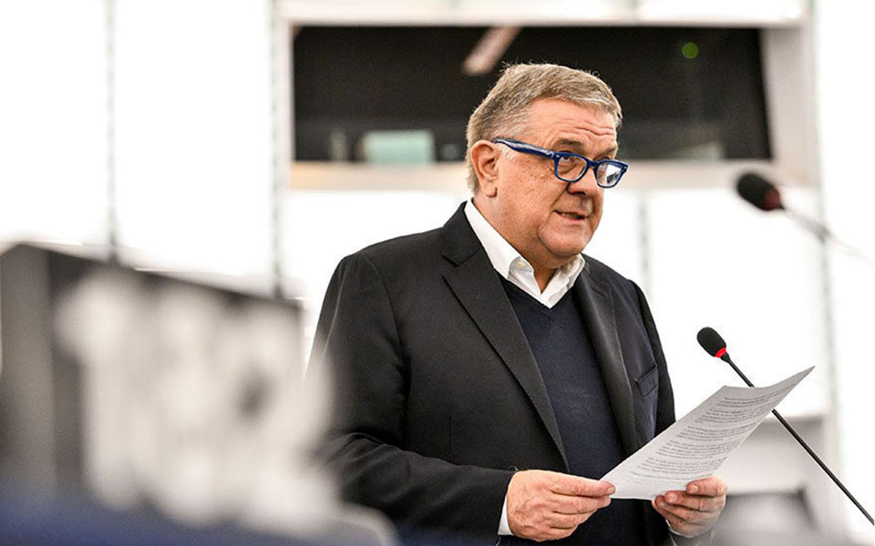 qatargate-έρευνα-για-ξέπλυμα-βρώμικου-χρήματ-562252558