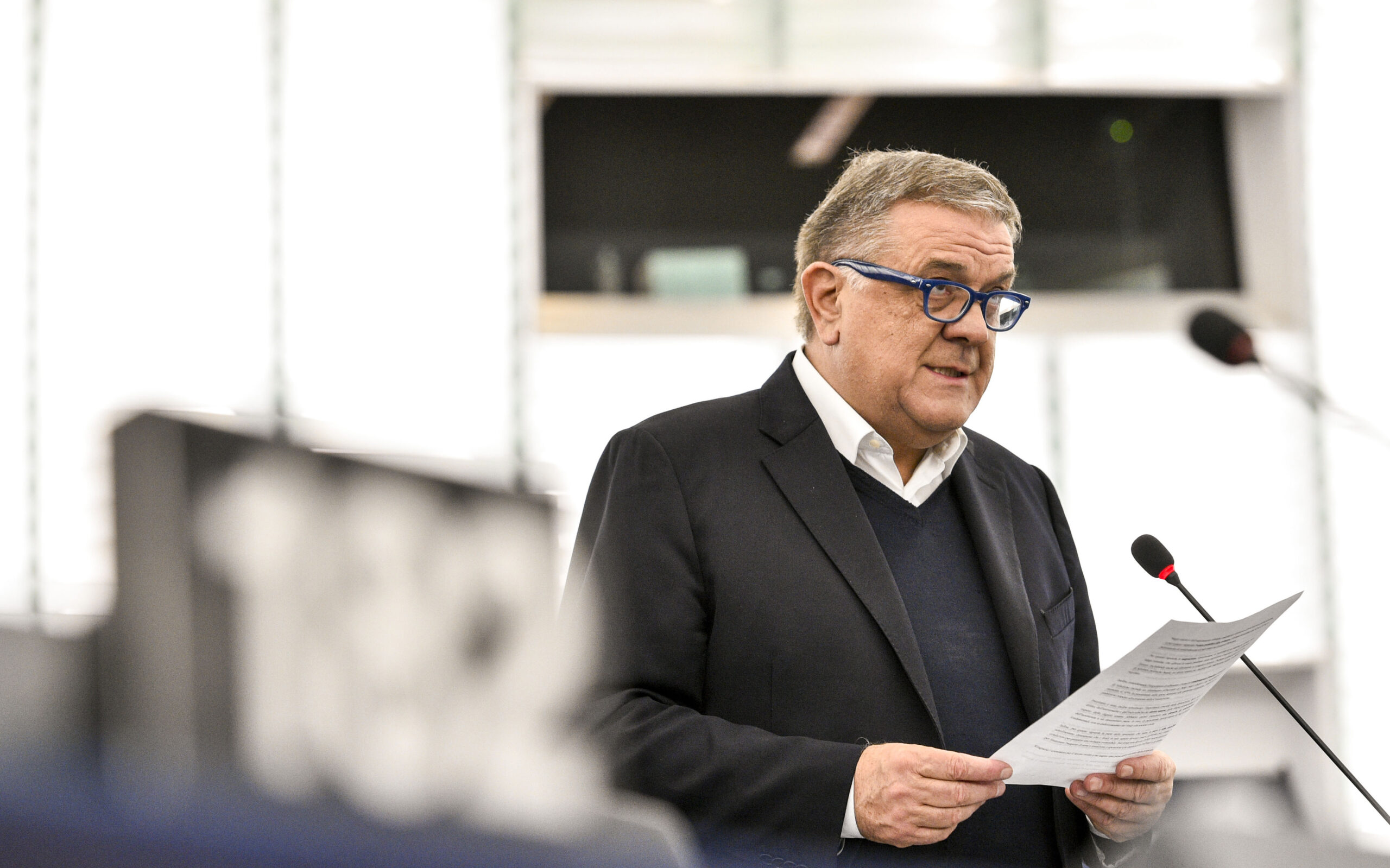 ο-παντσέρι-λυπάται-που-με-την-συμπερι-562240879