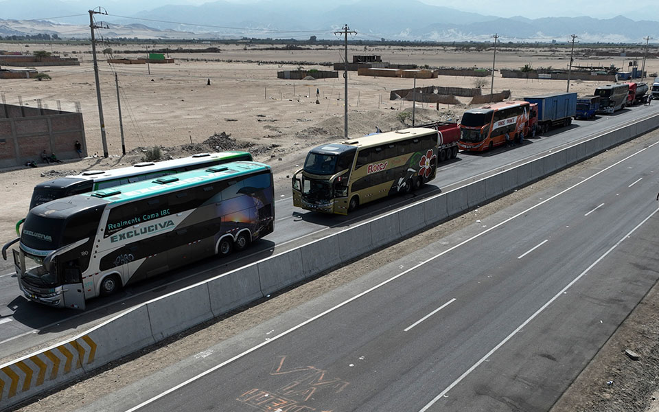 τραγωδία-στο-περού-τουλάχιστον-25-νεκρο-562252546