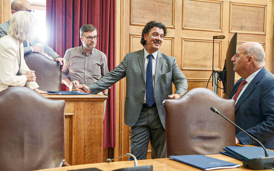 σχέδιο-για-ψηφιακό-πόθεν-έσχες-562240897