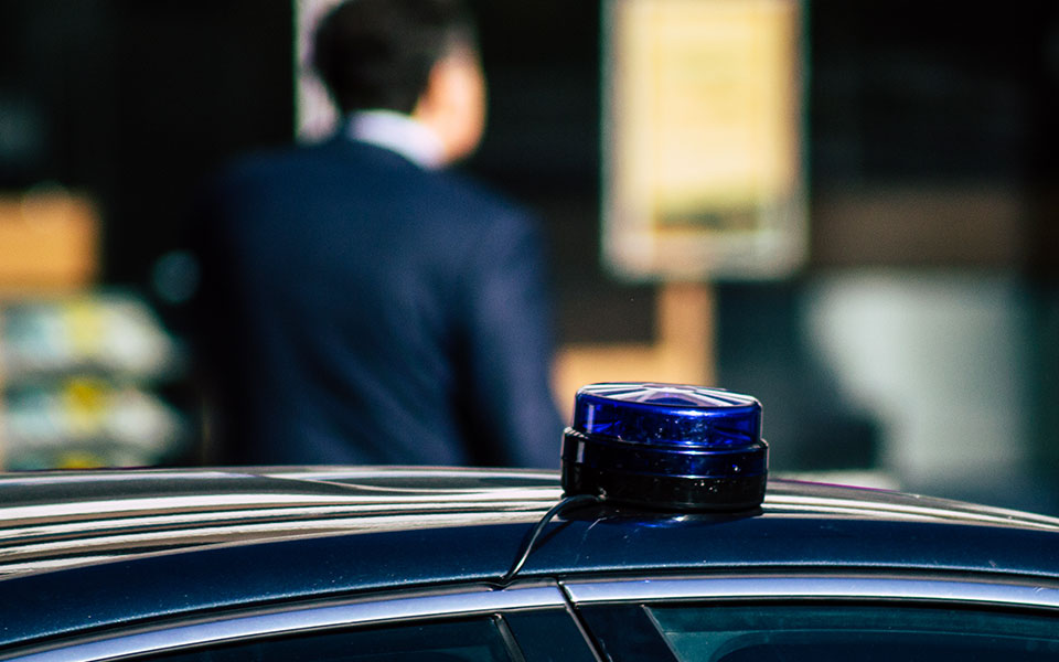 άνω-λιόσια-χειροπέδες-σε-δύο-ανήλικου-562212301