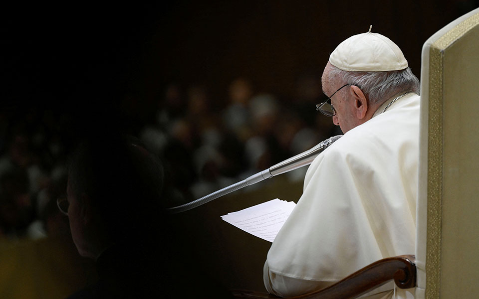 πάπας-φραγκίσκος-η-απόφαση-που-ράγισ-562214194