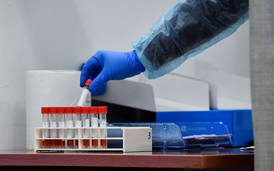 explainer-μπορεί-η-νέα-πιο-μεταδοτική-παραλλα-562214056