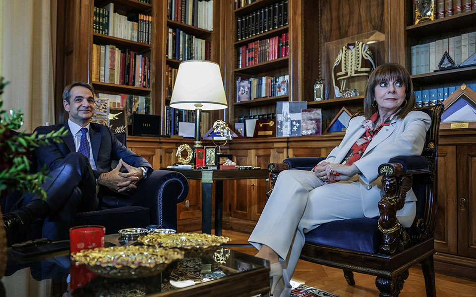 κυριάκος-μητσοτάκης-με-την-πτδ-συναντ-562221901