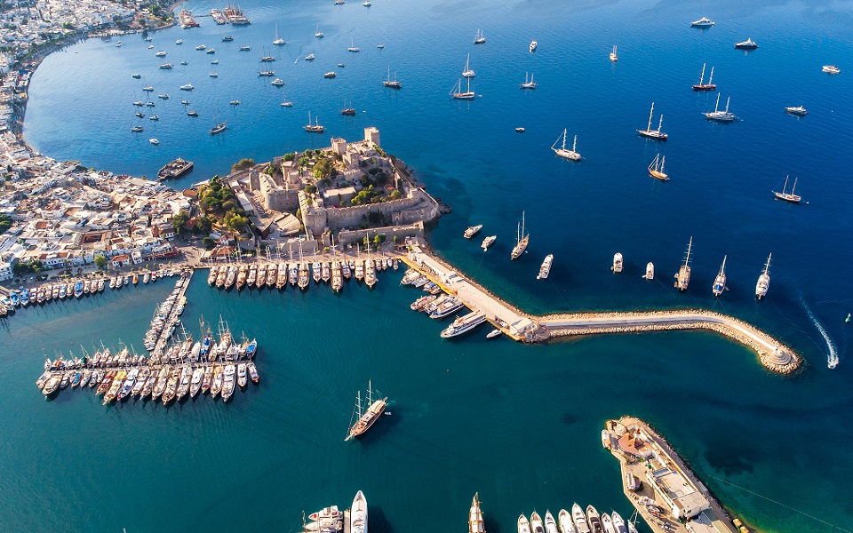 στη-ρωσία-ο-ερντογάν-συνάντηση-με-πο-562243918