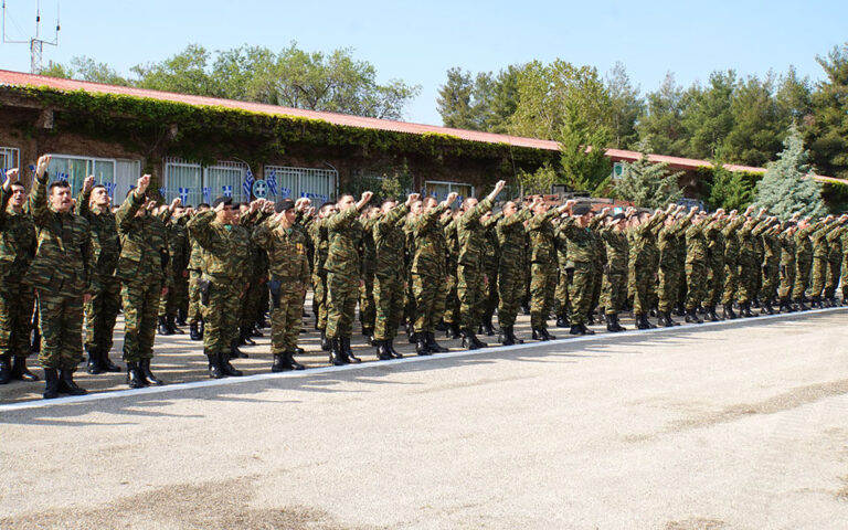 έκτακτες-κρίσεις-σε-αεροπορία-ναυτικ-562241299
