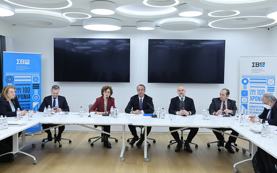 σβε-η-ανθεκτικότητα-της-βιομηχανίας-χ-562254037