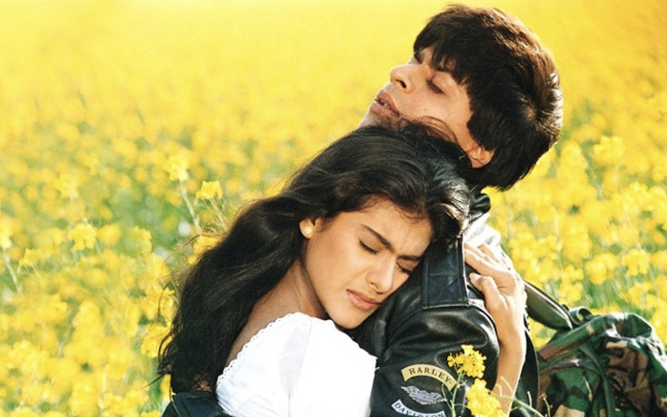 κινηματογράφος-παίζει-την-ίδια-ταινί-562244242