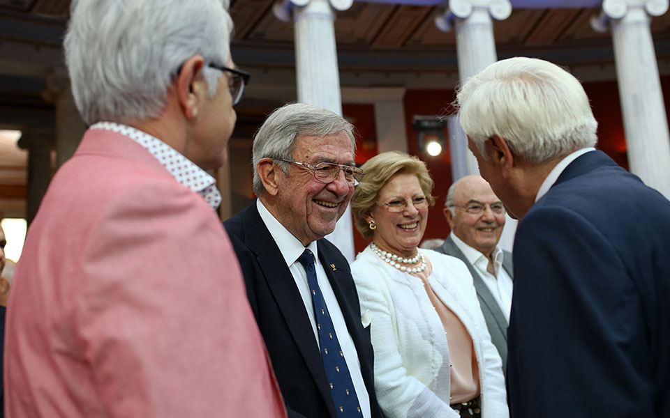 Πέθανε ο τέως βασιλιάς Κωνσταντίνος-15