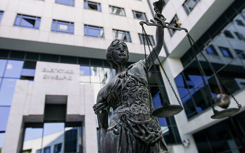 υπέρ-ντογιάκου-η-ένωση-εισαγγελέων-ελ-562232731