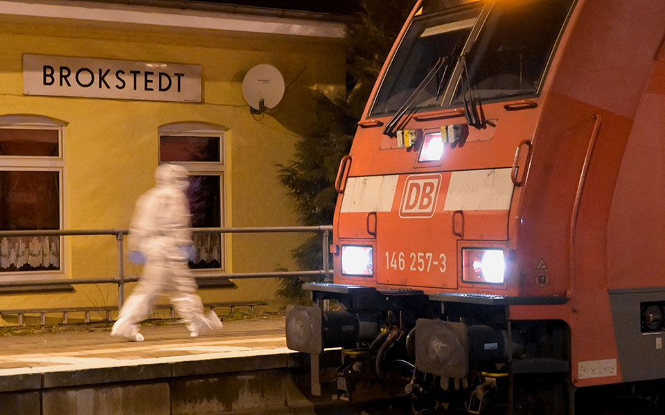 γερμανία-δύο-νεκροί-σε-επίθεση-με-μαχα-562246483