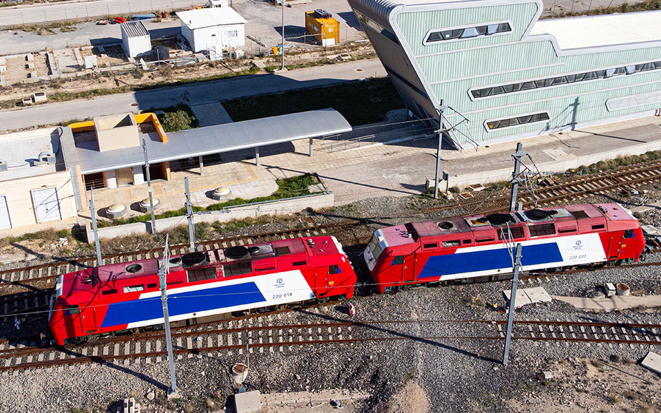 aιφνιδιαστικοί-έλεγχοι-σε-πέντε-αμαξο-562223176