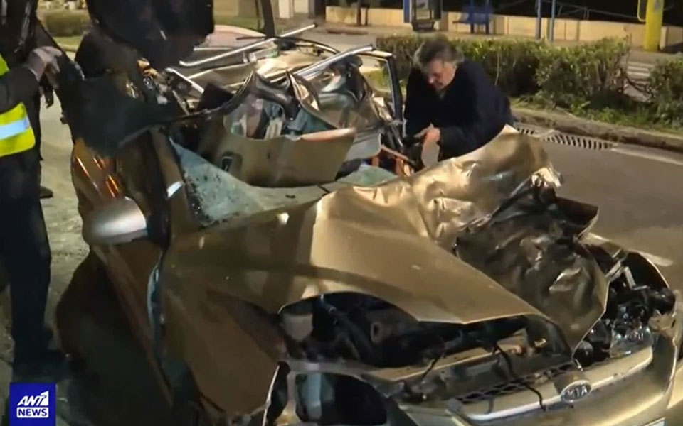 πέραμα-τροχαίο-δυστύχημα-με-έναν-άνδρ-562211998