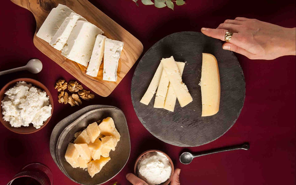 εκλεκτά-τυριά-με-ορεινή-καταγωγή-ιδαν-562210870