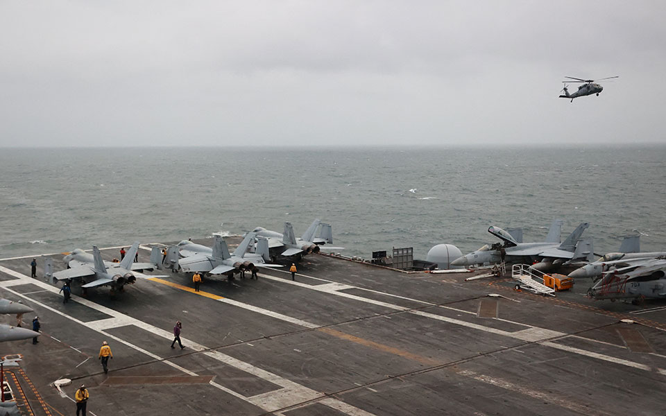 αμερικανός-πτέραρχος-υψηλός-κίνδυν-562251784