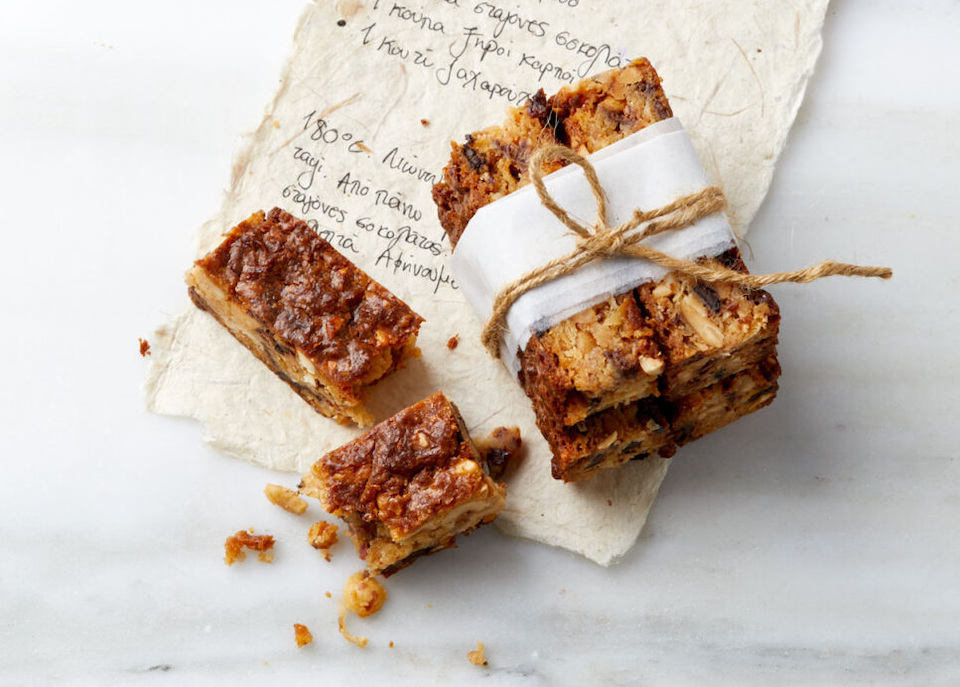 πανεύκολες-μπάρες-απευθείας-στο-ταψί-562229566