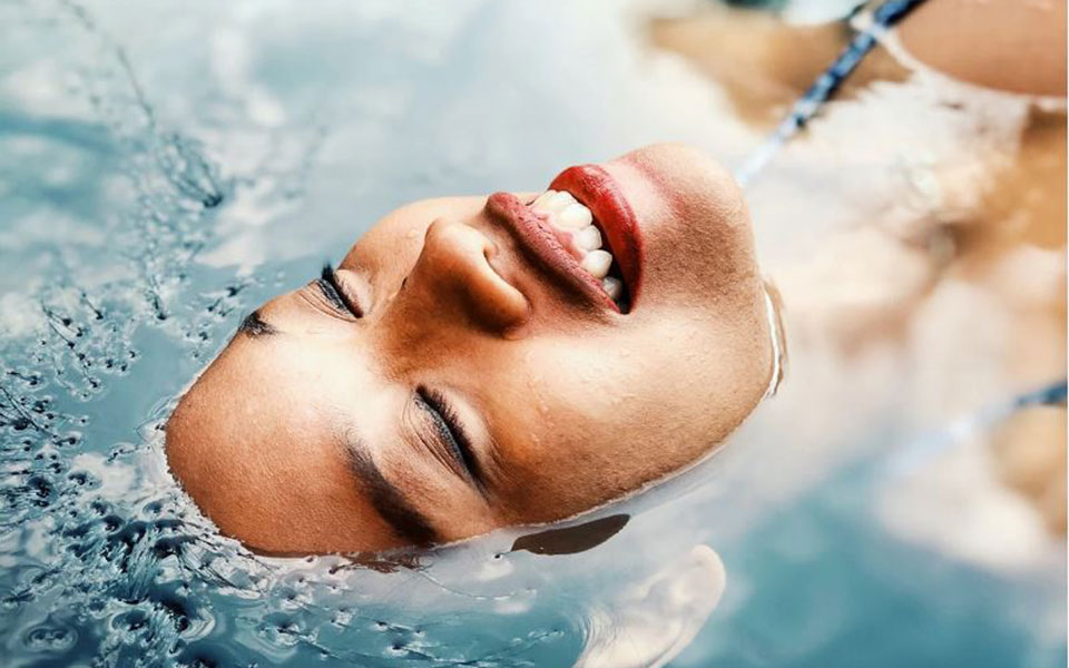 8-wellness-συνήθειες-για-να-φροντίσουμε-περισ-562227319