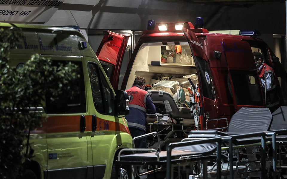 αεροδιακομιδή-βρέφους-που-είναι-θετι-562215925