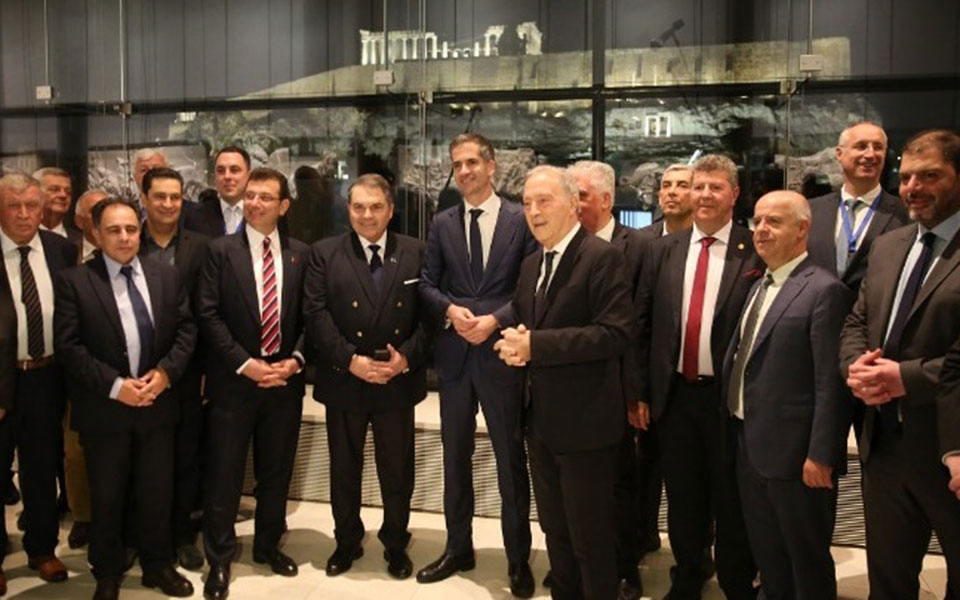 δήμος-αθηναίων-ξεκίνησε-η-σύνοδος-του-562241707