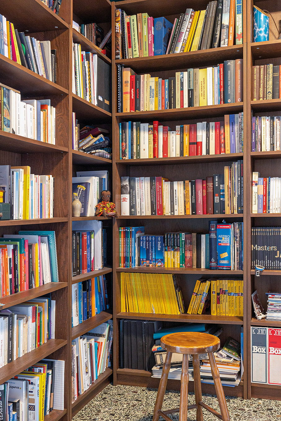 My space: Δανέζικη αισθητική σε ένα διαμέρισμα στην Ακρόπολη-5