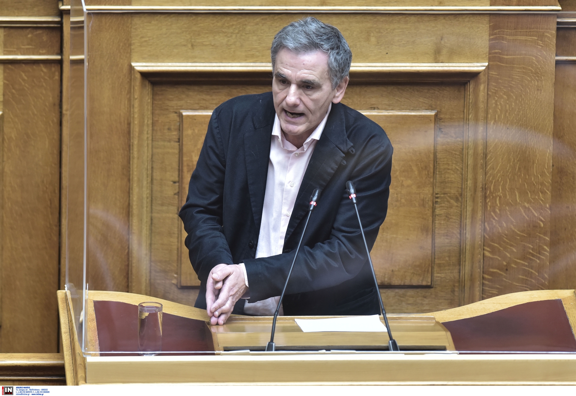 βουλή-σύγκρουση-με-έντονο-εκλογικό-άρ-562292533