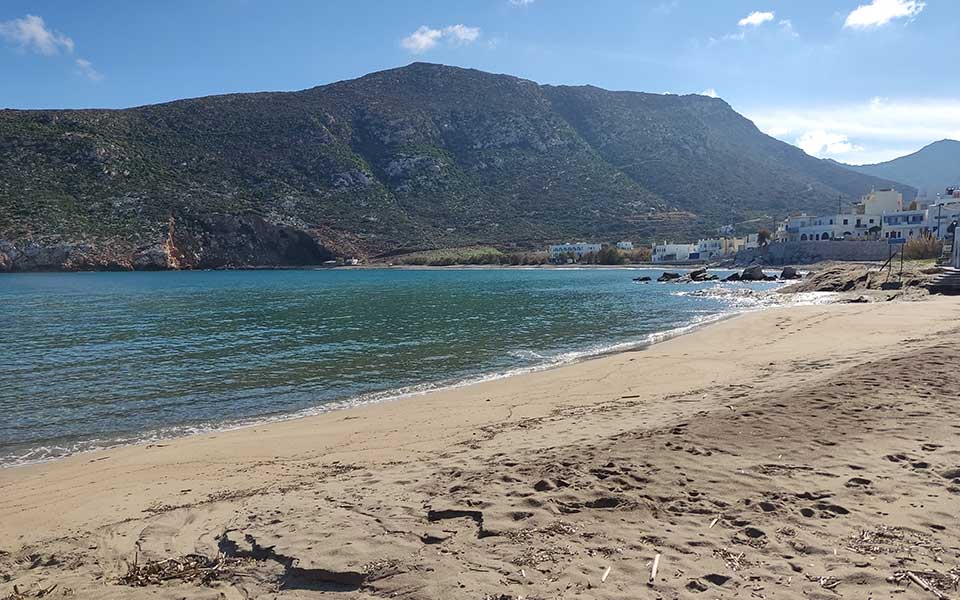 Στη Νάξο και τον χειμώνα-1