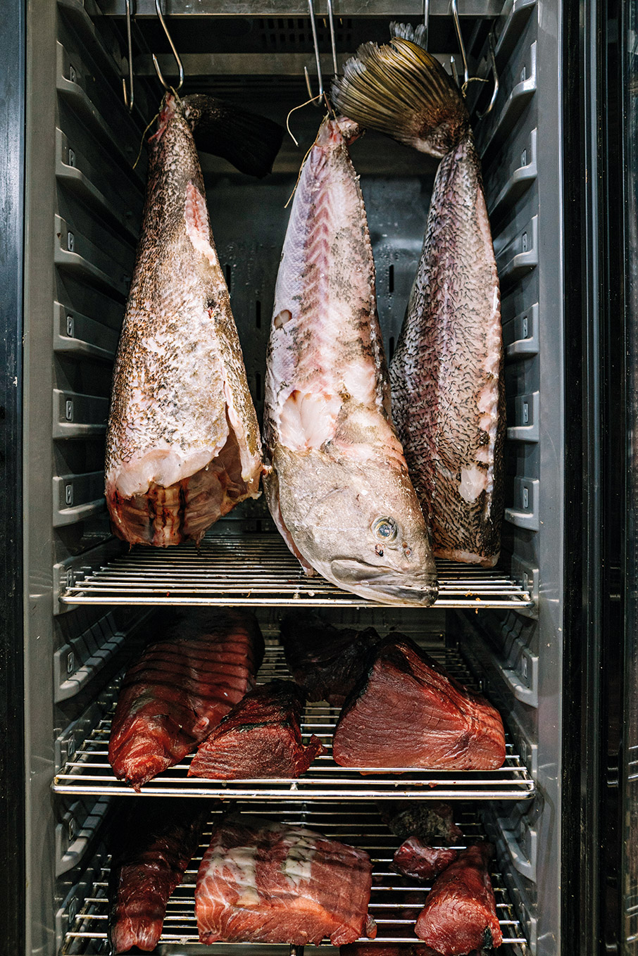 Πσαράς: Το ιχθυοπωλείο-ψησταριά της Θεσσαλονίκης με τις ωραιότερες «αθηναϊκές»-1