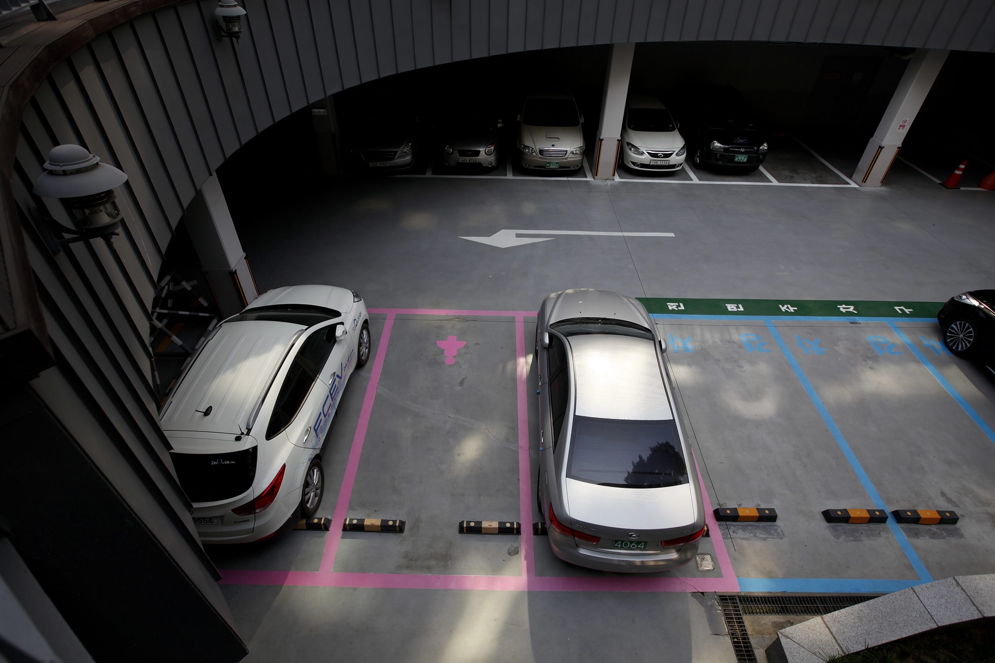 καταργούνται-οι-γυναικείες-θέσεις-πά-562282894